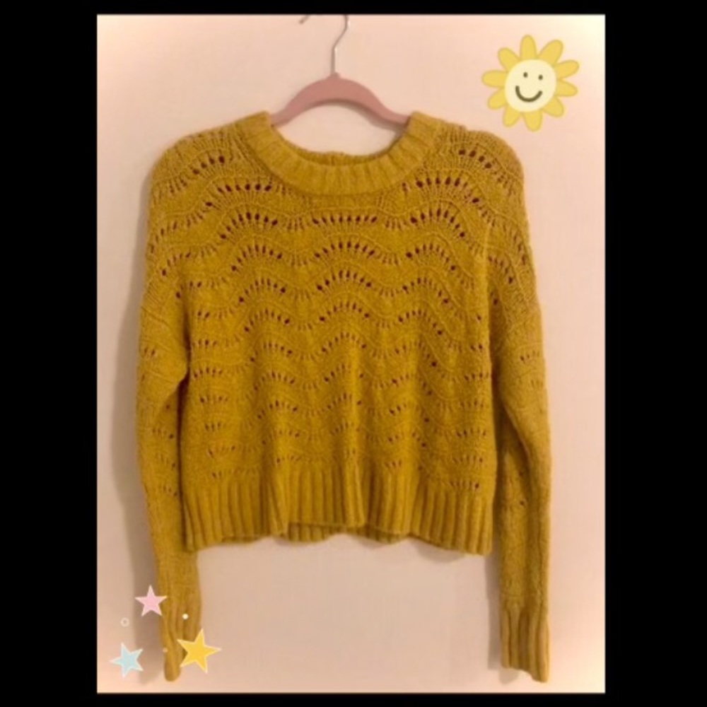 YELLOW SWEATER FROM AMERICAN EAGLE!